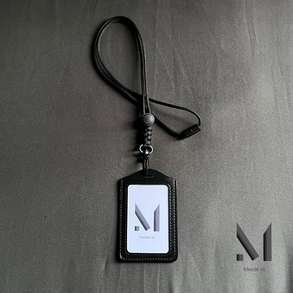 

ATK9 Lanyard ID Card Holder PU Leather Tali Paracord 550lbs 4mm Gantungan Name Tag Pria Wanita