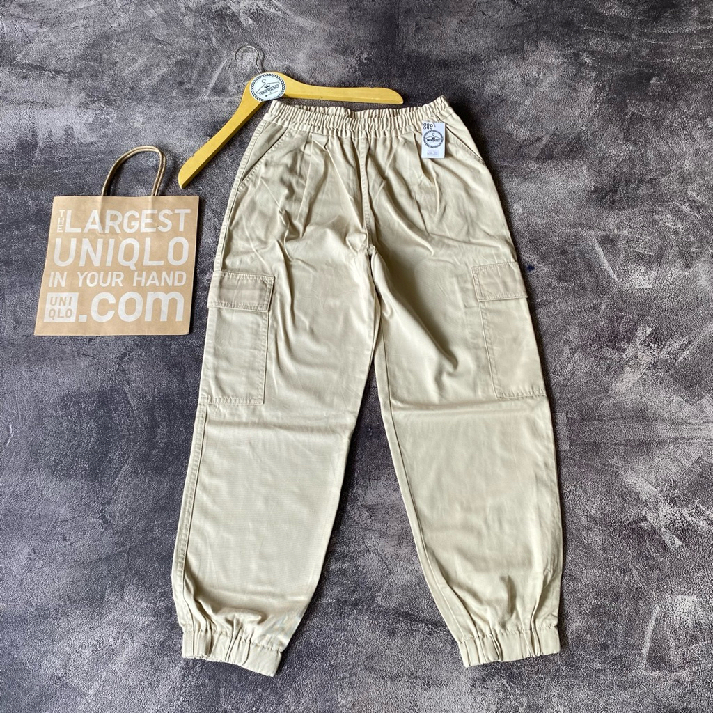 CELANA CARGO JOGGER UNIQLO GU (kode c888)