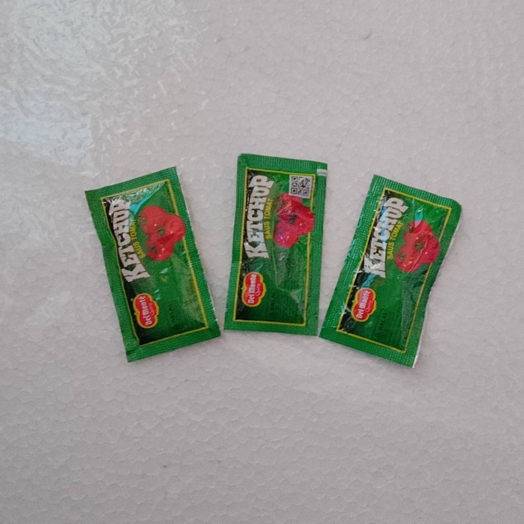 

tiga sachet saus tomat delmonte 8gr
