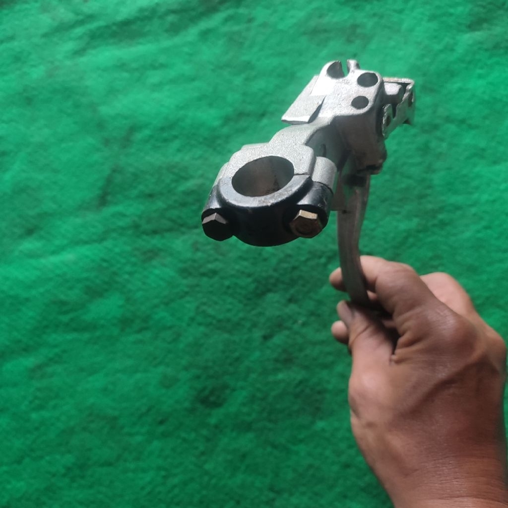 dudukan handle kiri original Honda scoopy