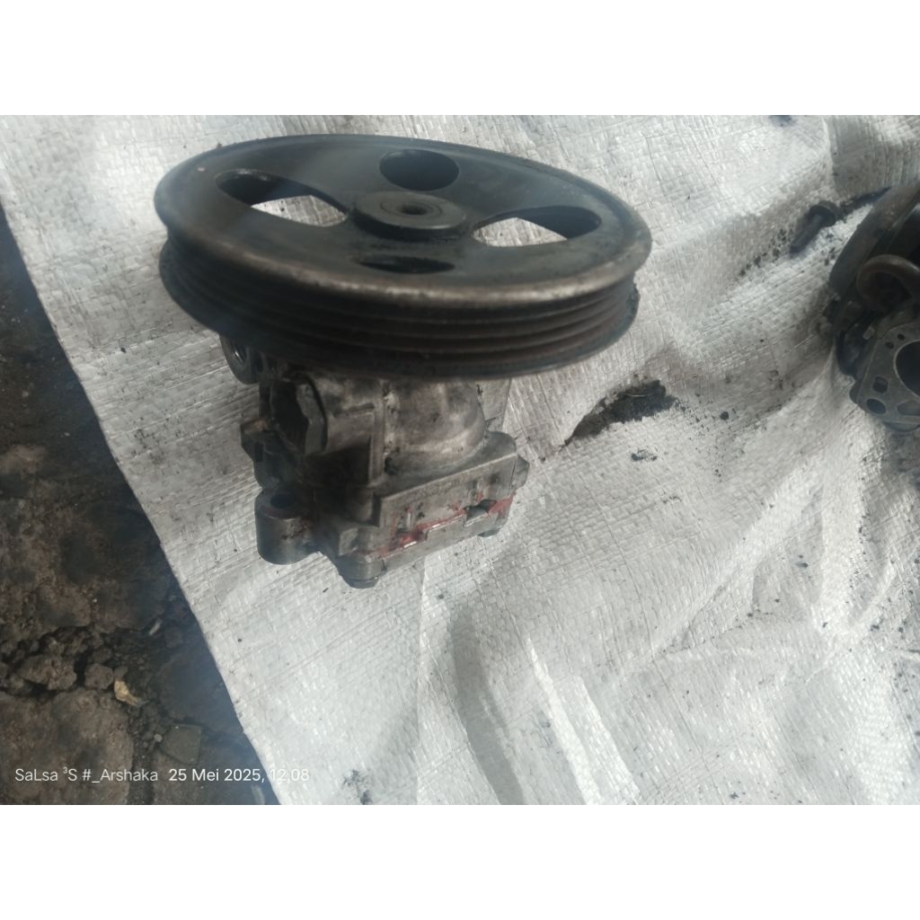Pompa power steering baleno 97