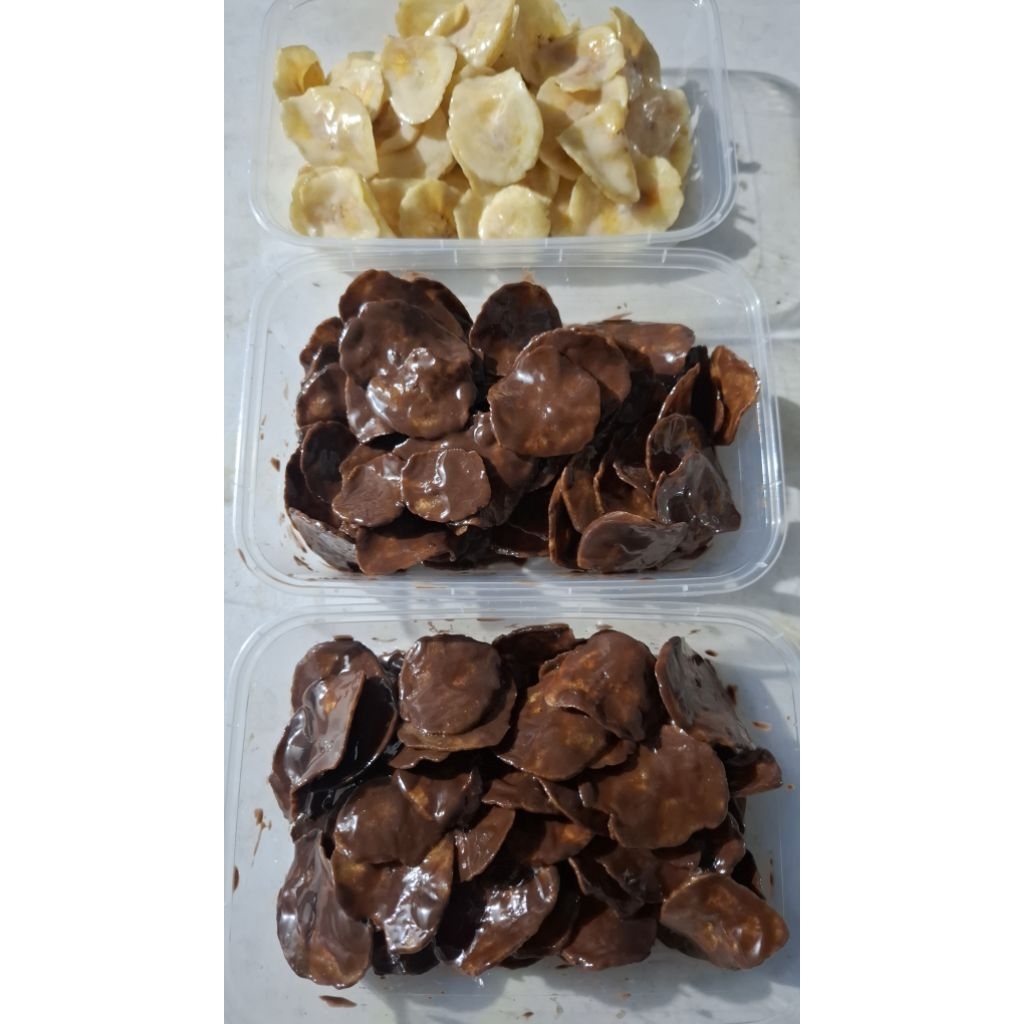 

kripik pisang coklat lumer matcha tiramisu strawbery capucino balado jagung bakar dan karamel 100 gr dan 250 gr