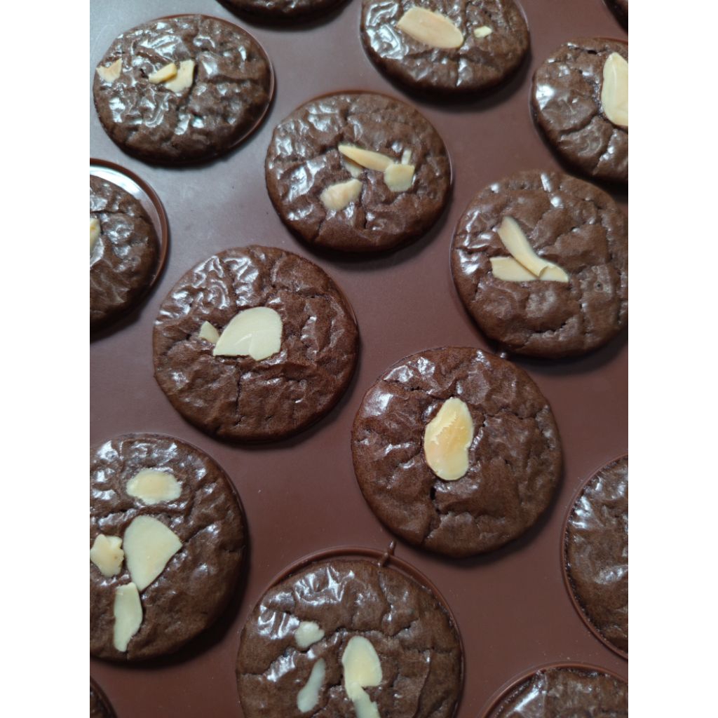 

Brownies Cookies / Keripik Brownies