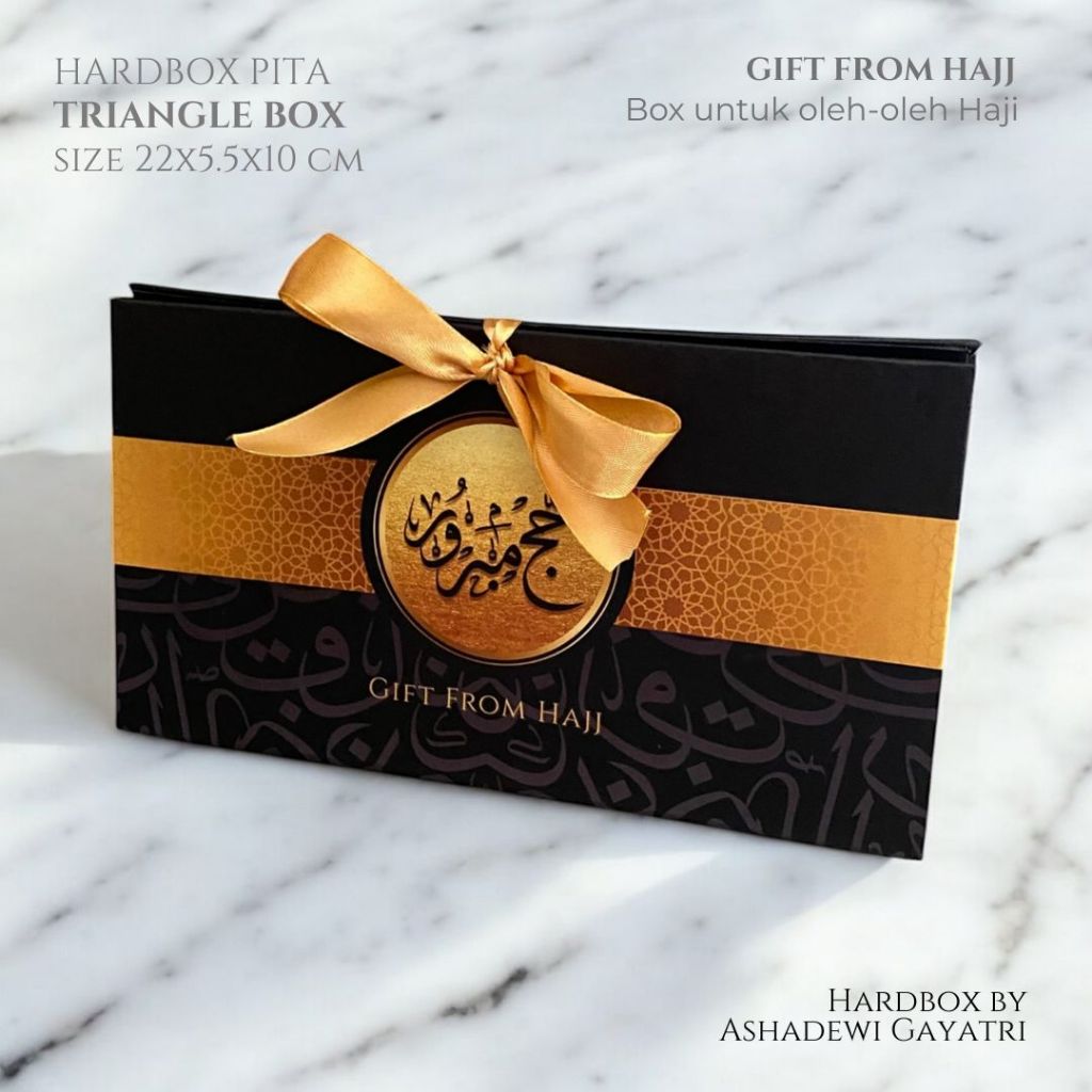 

HARDBOX BY ASHADEWI - Hardbox Pita Triangle Box Hajj - Gift From Haji (22x5.5x10 cm)