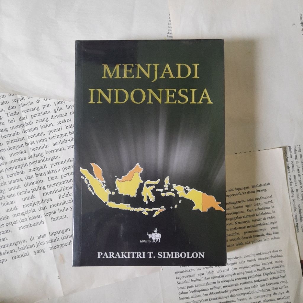 Menjadi Indonesia-Parakitri T. Simbolon (segel)