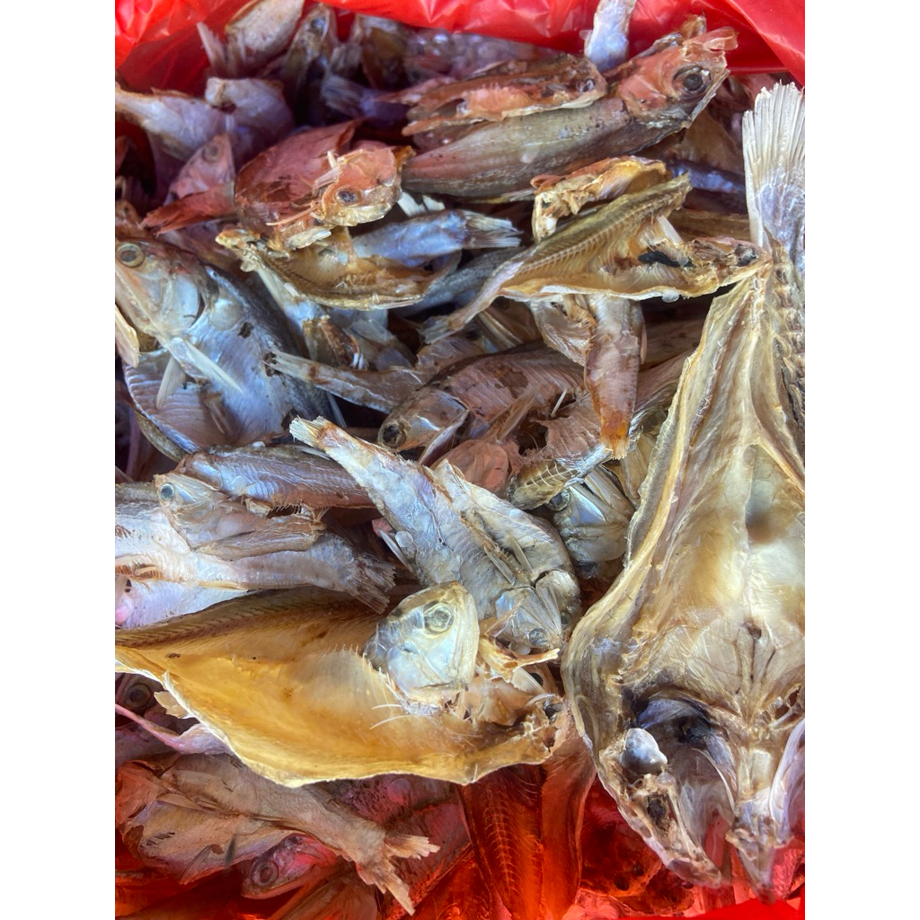 

ikan asin bilis 1/4