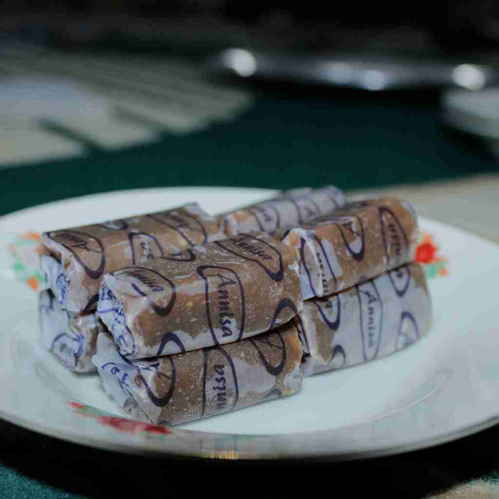 

Dodol Garut Asli Fresh Oleh oleh khas Garut Tidak Lengket 250gr/500gr/1kg By gudang cemilan