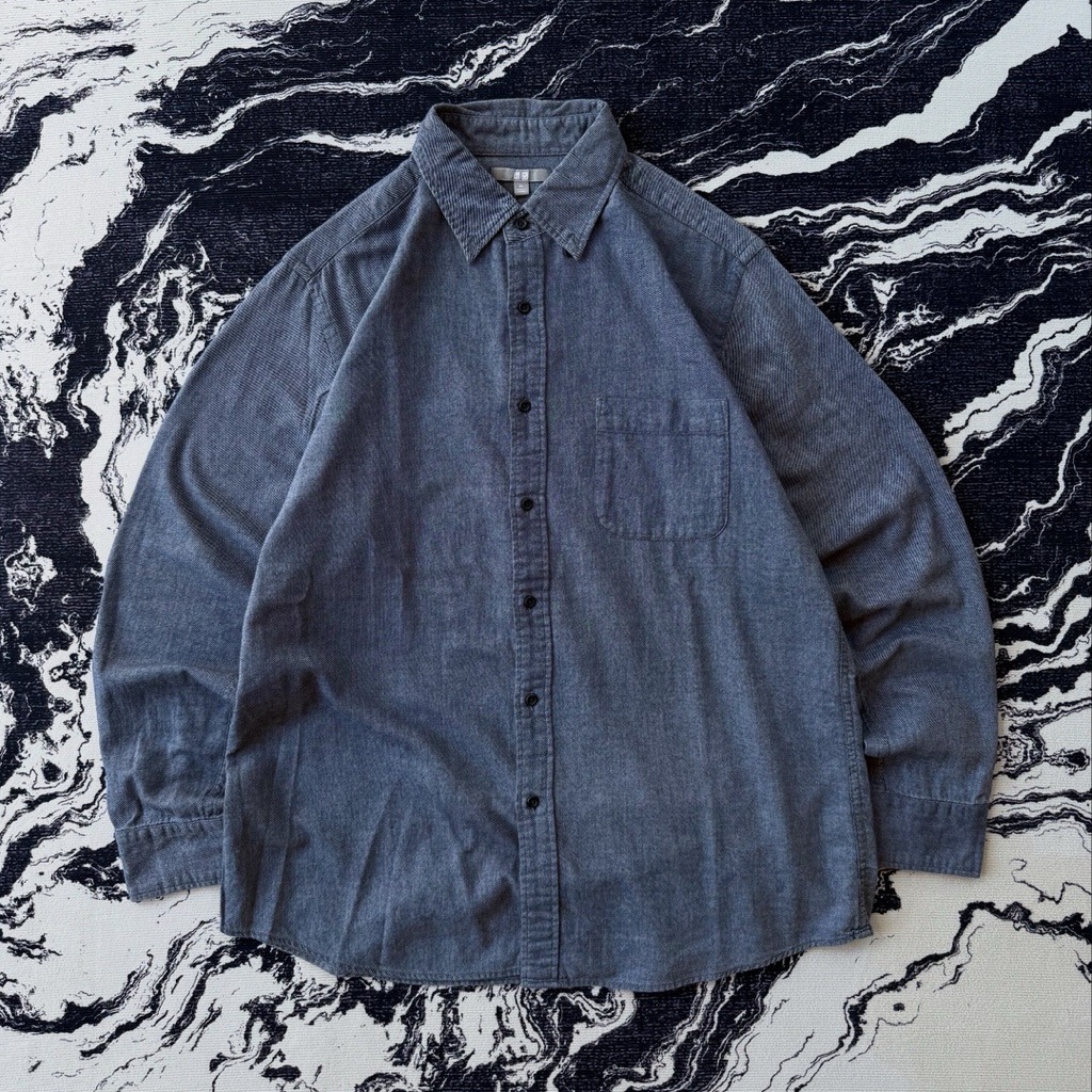 Uniqlo chambray shirt kemeja
