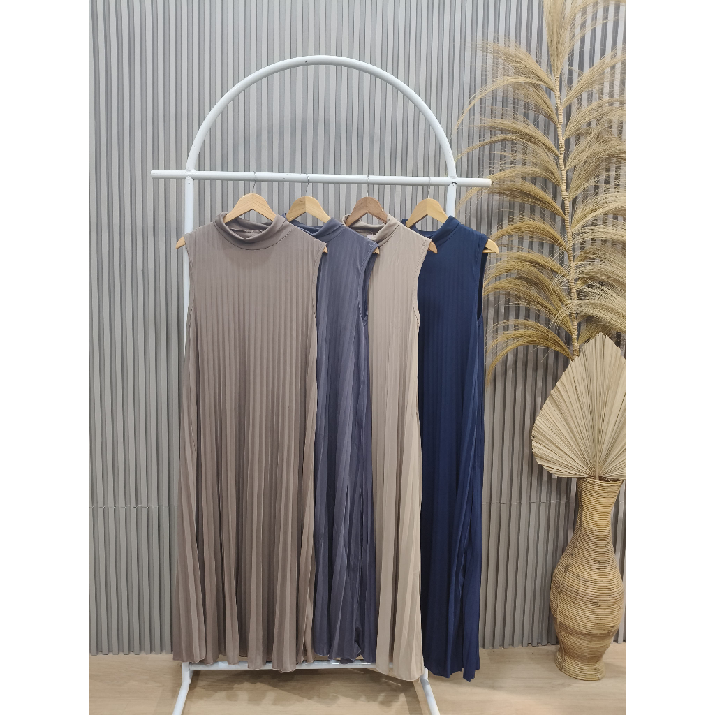 Inner Dress Plisket Polos Tanpa Lengan / Gamis Plisket Payung / Inner Yukensi Fit to XXL