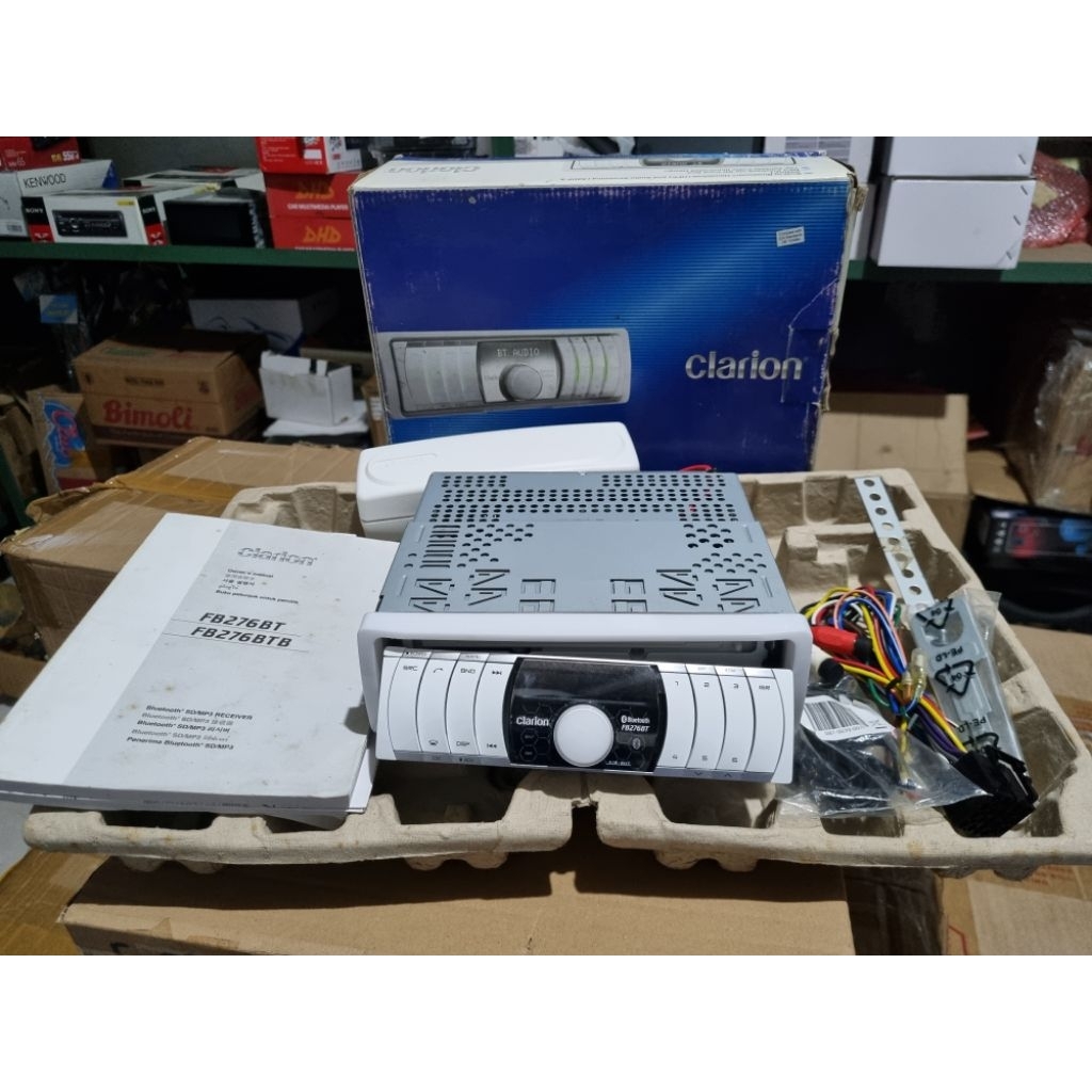 HEAD UNIT SINGLE DIN TAPE MOBIL CLARION FB276BT