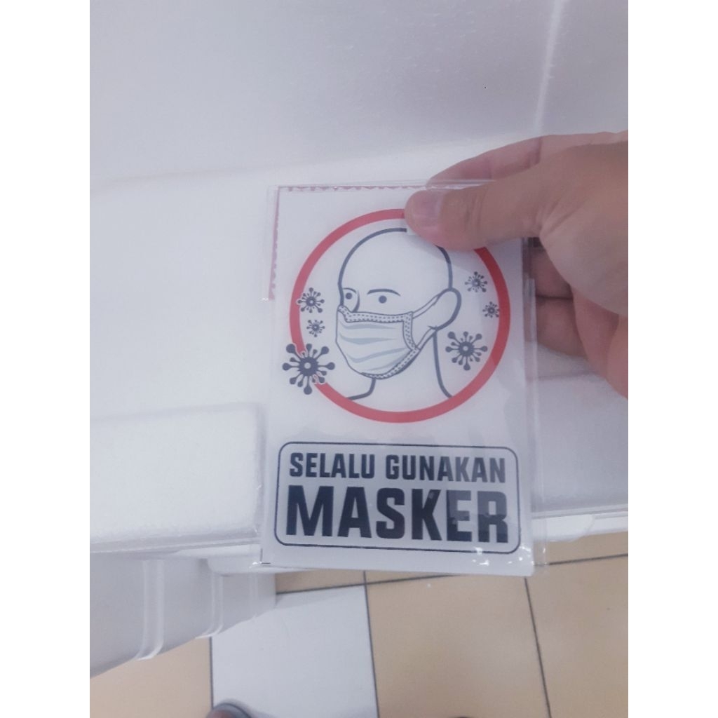 

Label Tulisan/Arklilik/Tulisan Selalu Gunakan Masker/