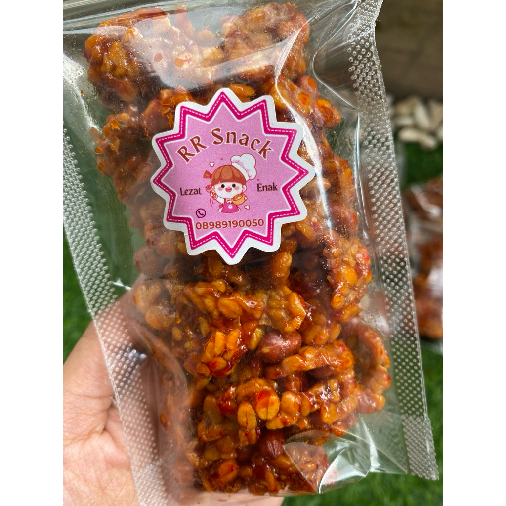 

TEMPE KACANG KERING PEDAS MANIS ENAK RR 50gramN