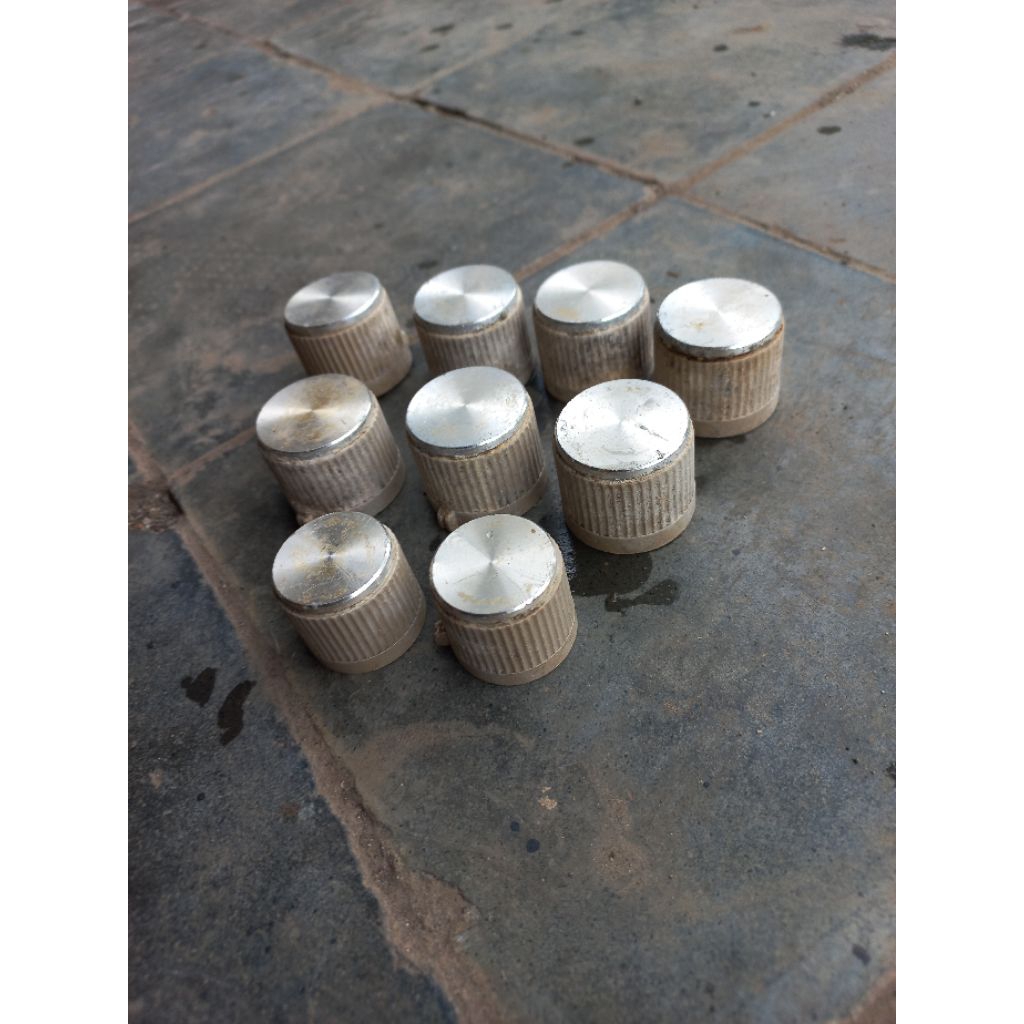 Knop kompor listrik bahan radio