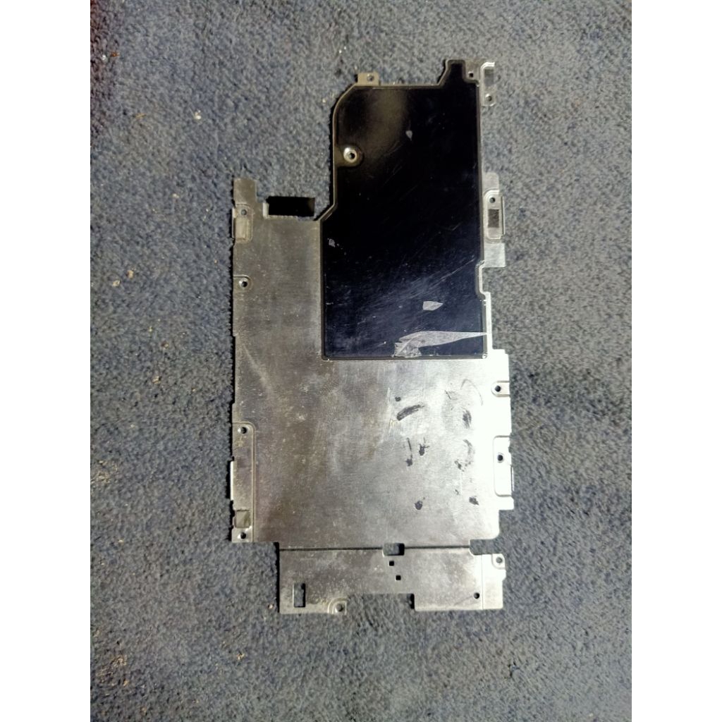 TULANG TENGAH HP SONY XPERIA XZ2