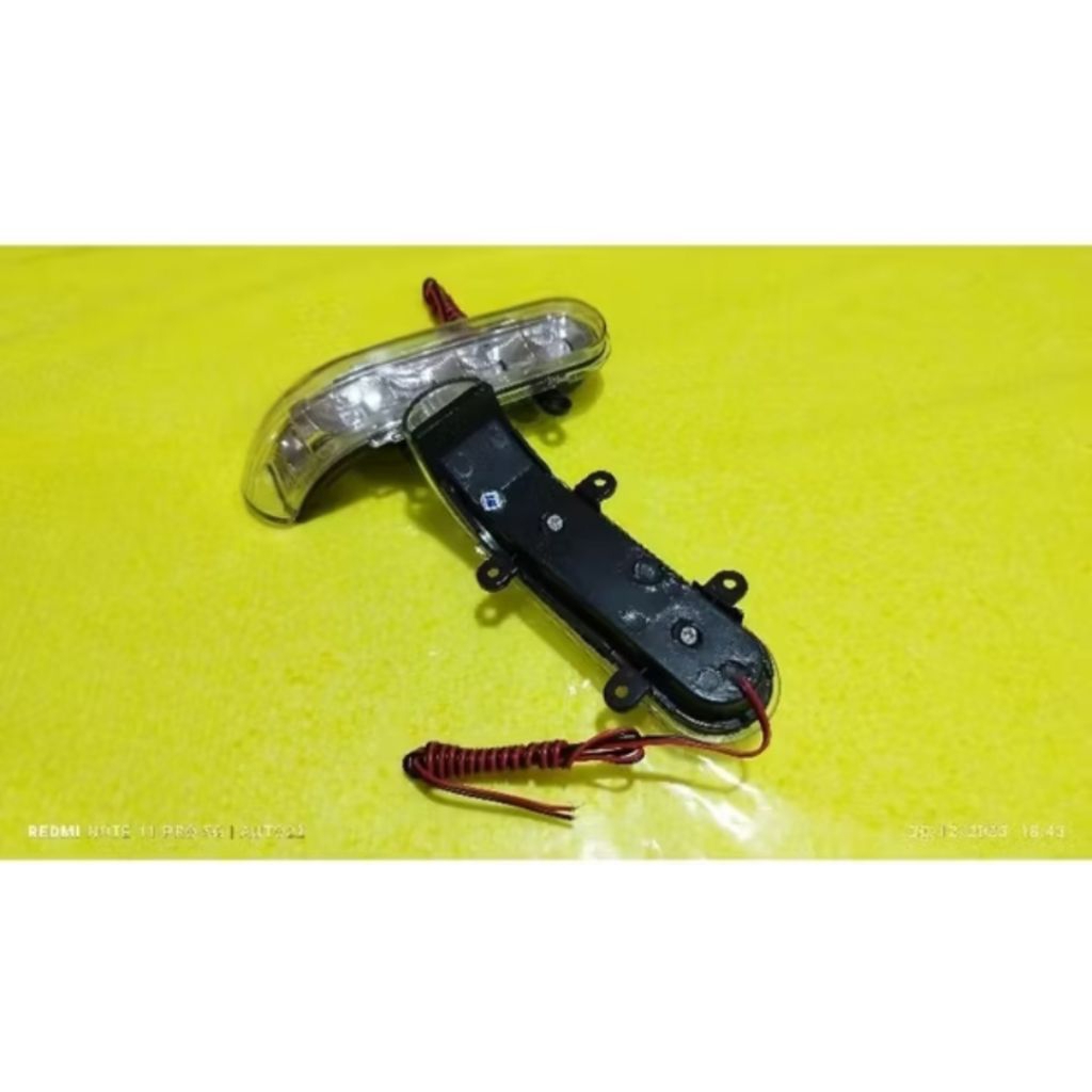 lampu sen LED sein spion Avanza lama VVTi InnovaFortuner lama panther dll