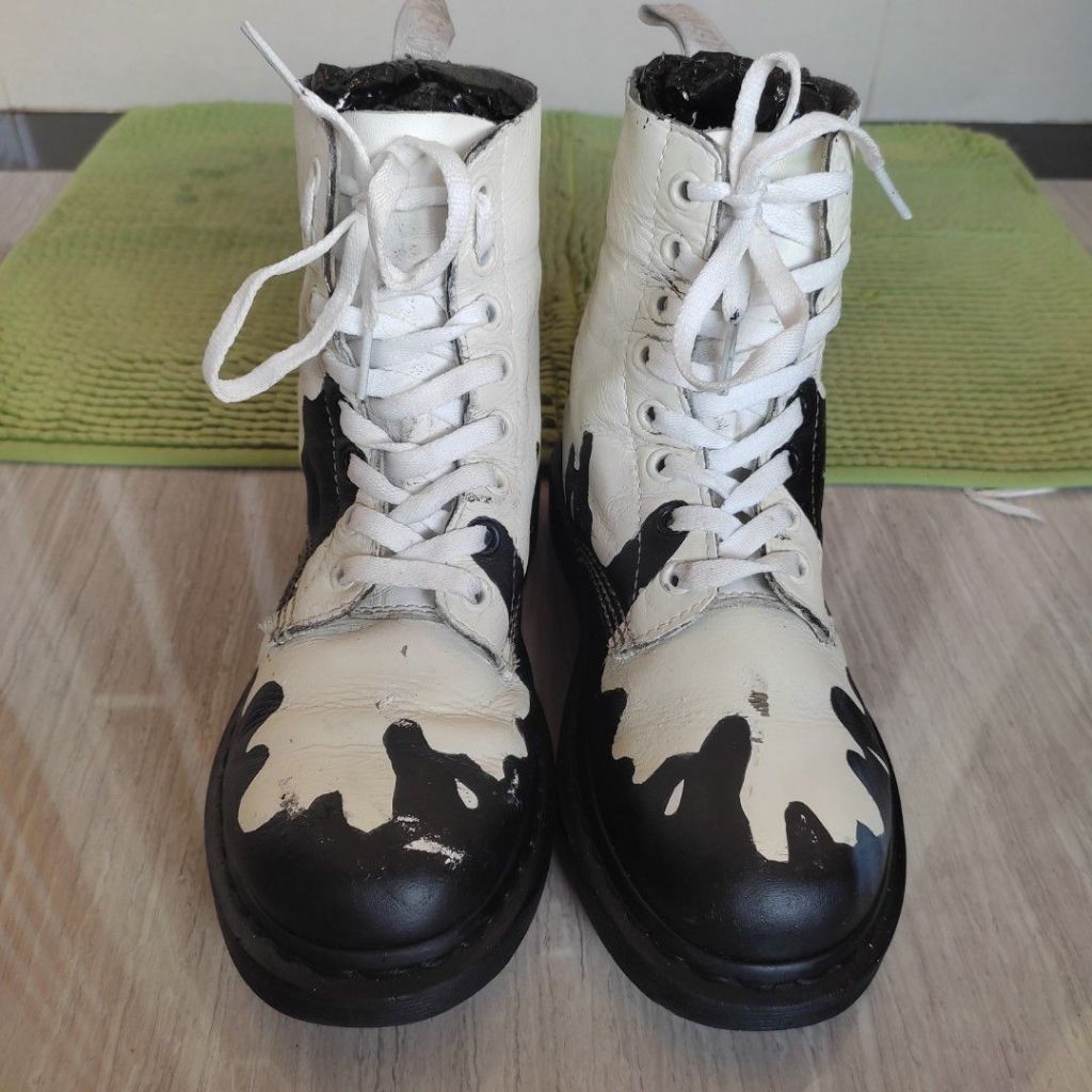 Dr. Martens Docmart DM Pascal 8 Hole 1460 Mid Boots Full Black Leather Original Size 36 Insole 22- 2