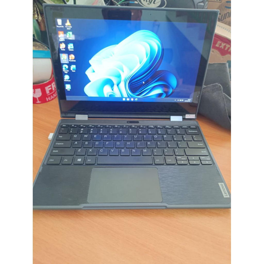 Laptop Lenovo Winbook 300e 2in1 Touchscreen N4100 8GB 256GB