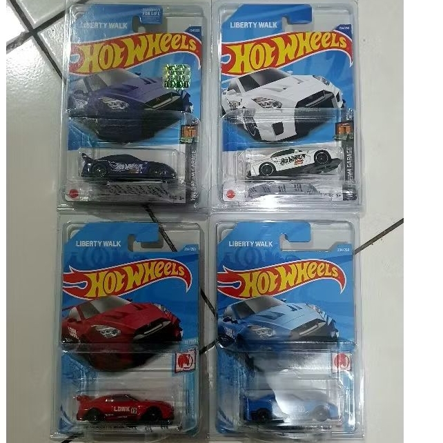 HOTWHEELS LBWK R35 1 SET