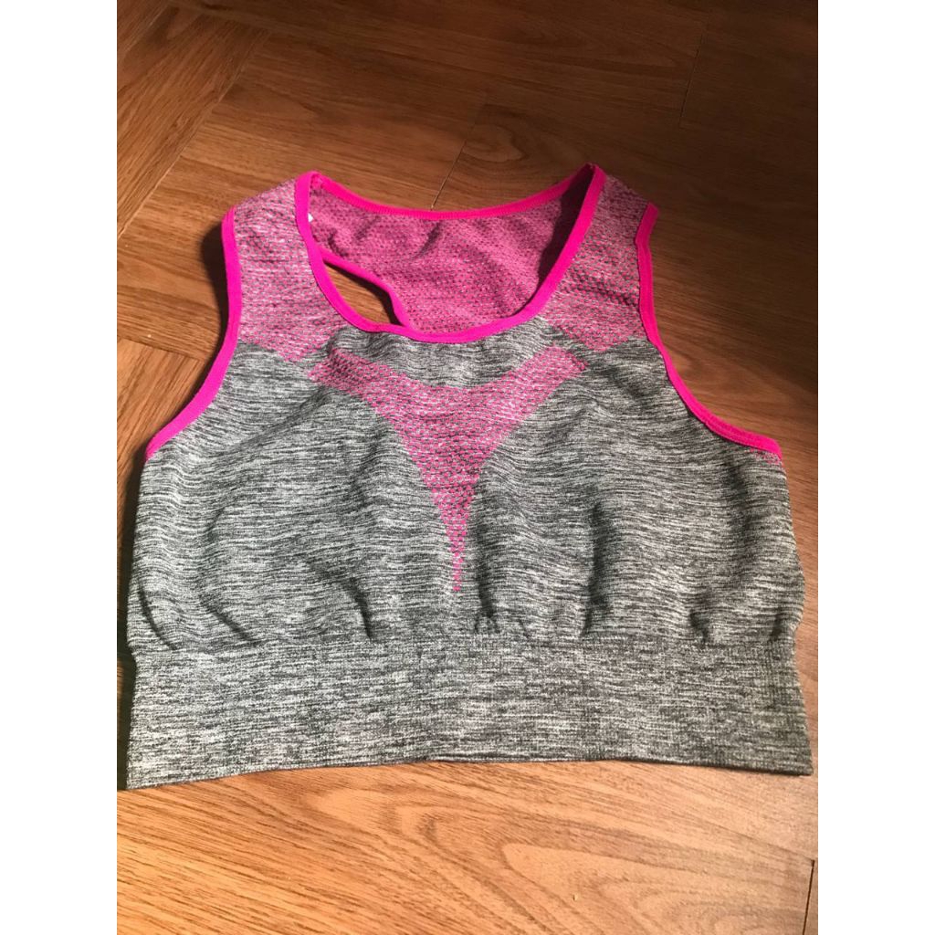 ( PRELOVED ) Baju olahraga wanita atasan olahraga