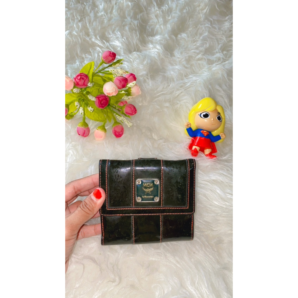 preloved dompet kecil mcm