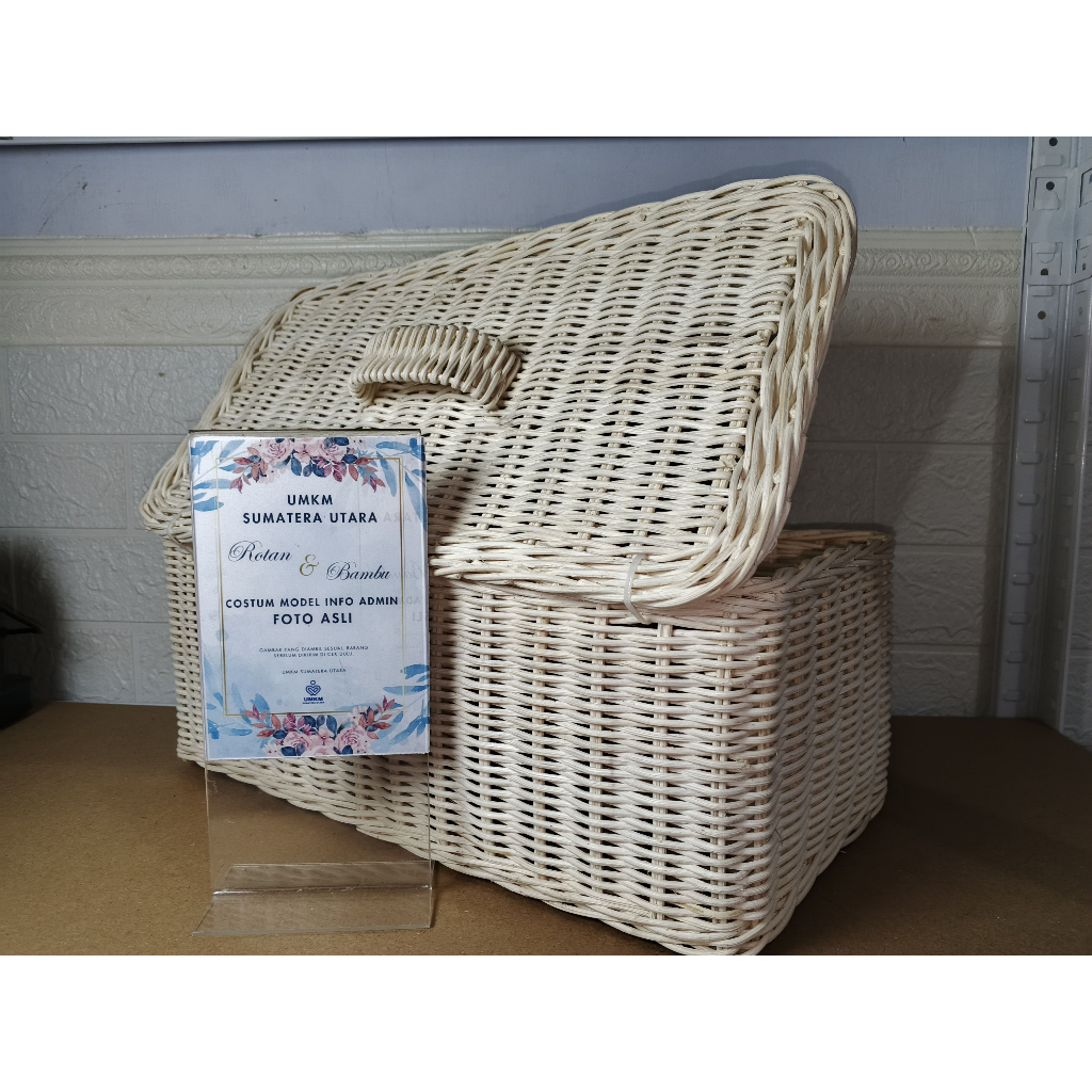 Keranjang petak pakai tutup ukuran / keranjang petak rotan / keranjang pakaian / keranjang makanan /