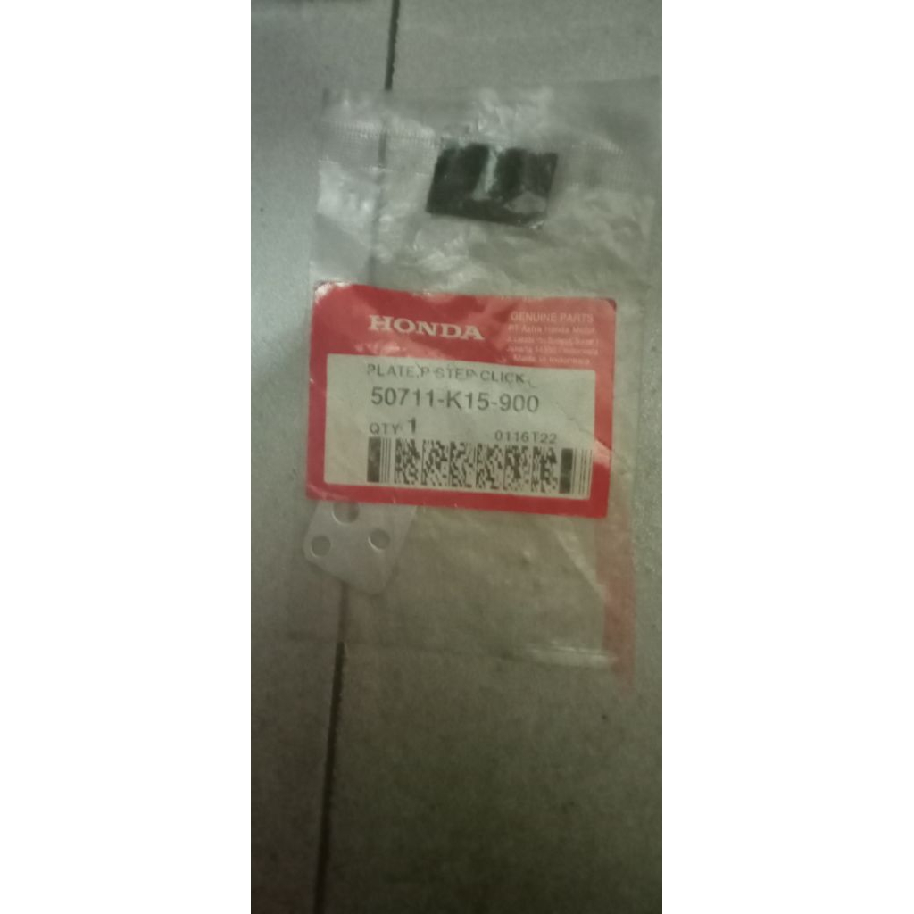 50711K15900 – PLATE P STEP CLICK, DUDUKAN PLATE STEP, DUDUKAN PLATE FOOT STEP BELAKANG ALL CB, SONIC