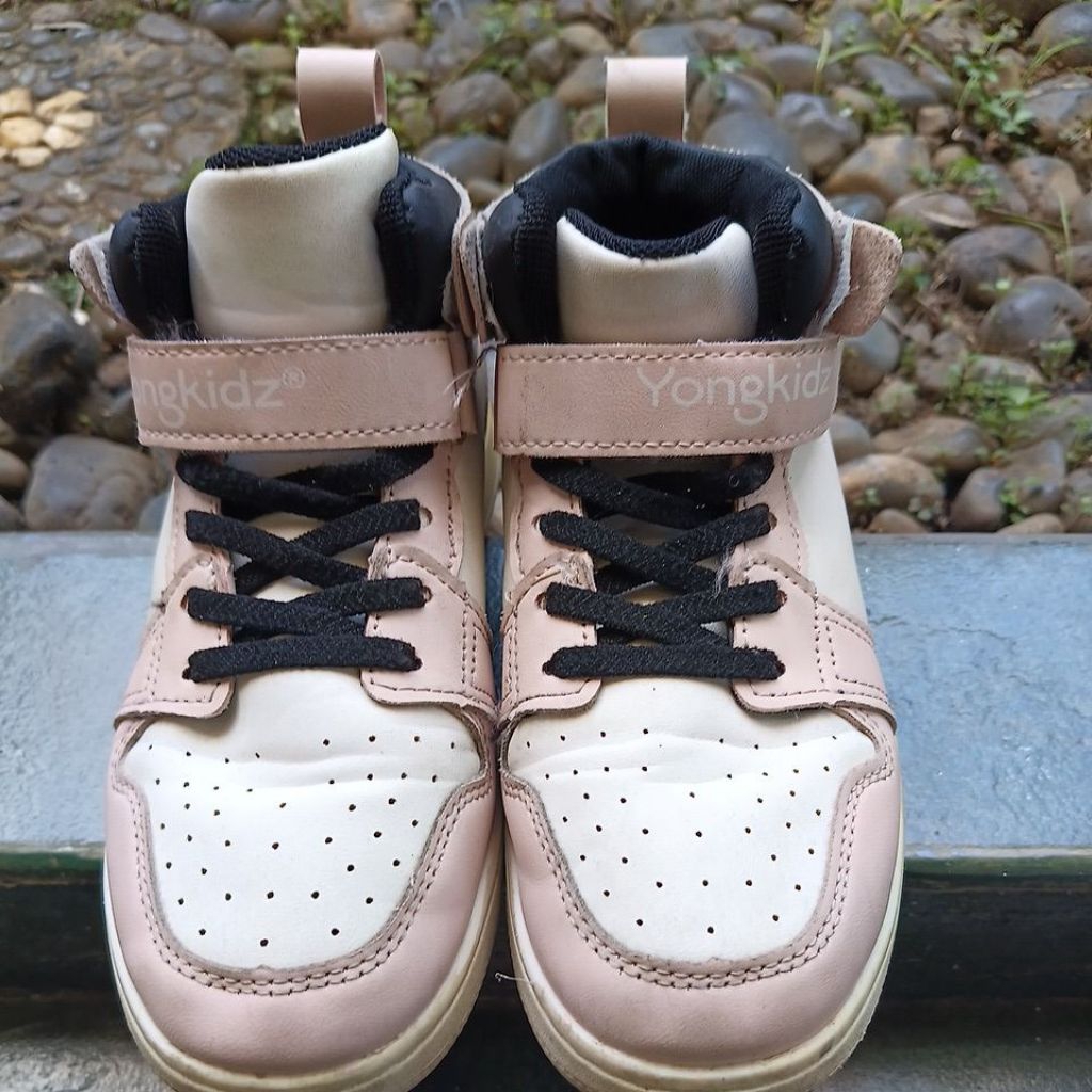 Sepatu pre♥️ Yongkids