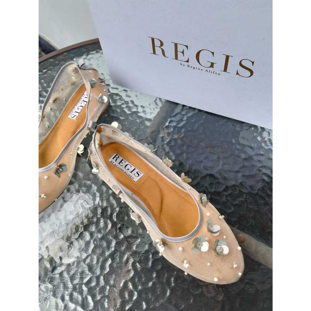 Exclusive Design by REGIS Bridal Shoes Silver Petal Flower