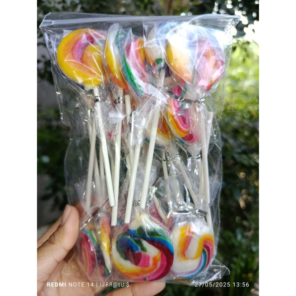 

permen Lollypop bulat 3,5 cm isi: 20