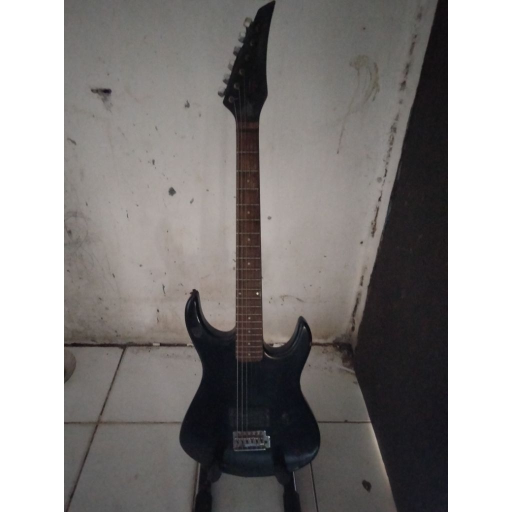 gitar listrik prince