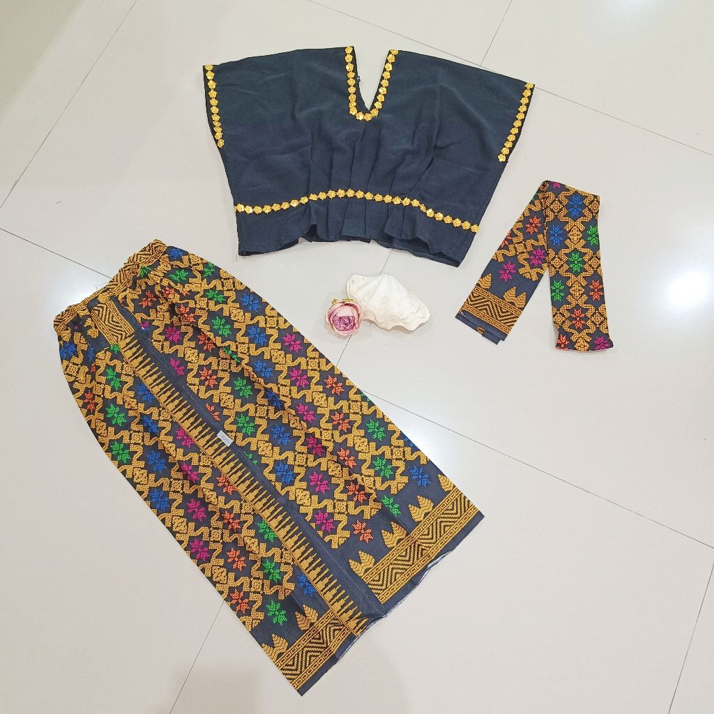 Set Baju Adat Lambung Lombok Wanita Anak Motif Random