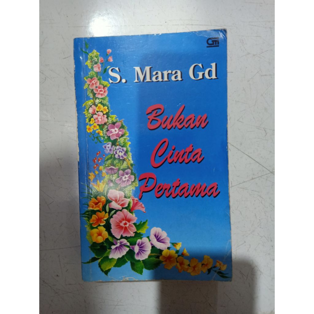 Buku Novel BUKAN CINTA PERTAMA