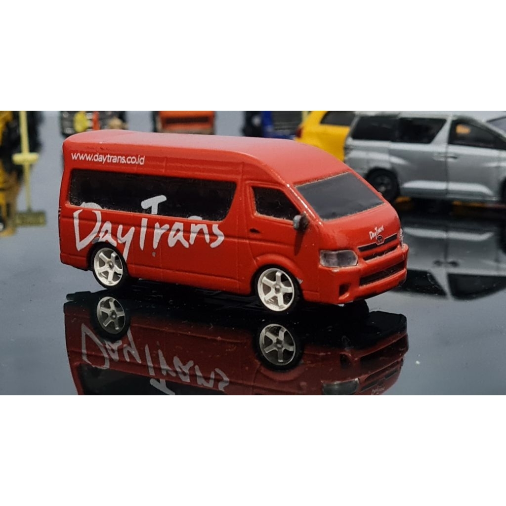 Diecast Hiace Daytrans Majorette