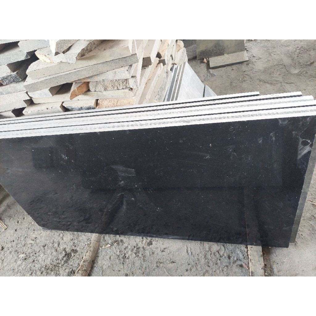 Lembaran Granit Hitam Bahan Meja Dapur uk 160cm x 60cm.