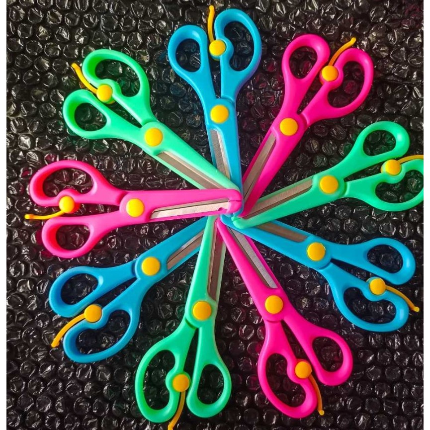 

Gunting Anak Squeezable SC-SQ03 for Ages 5+