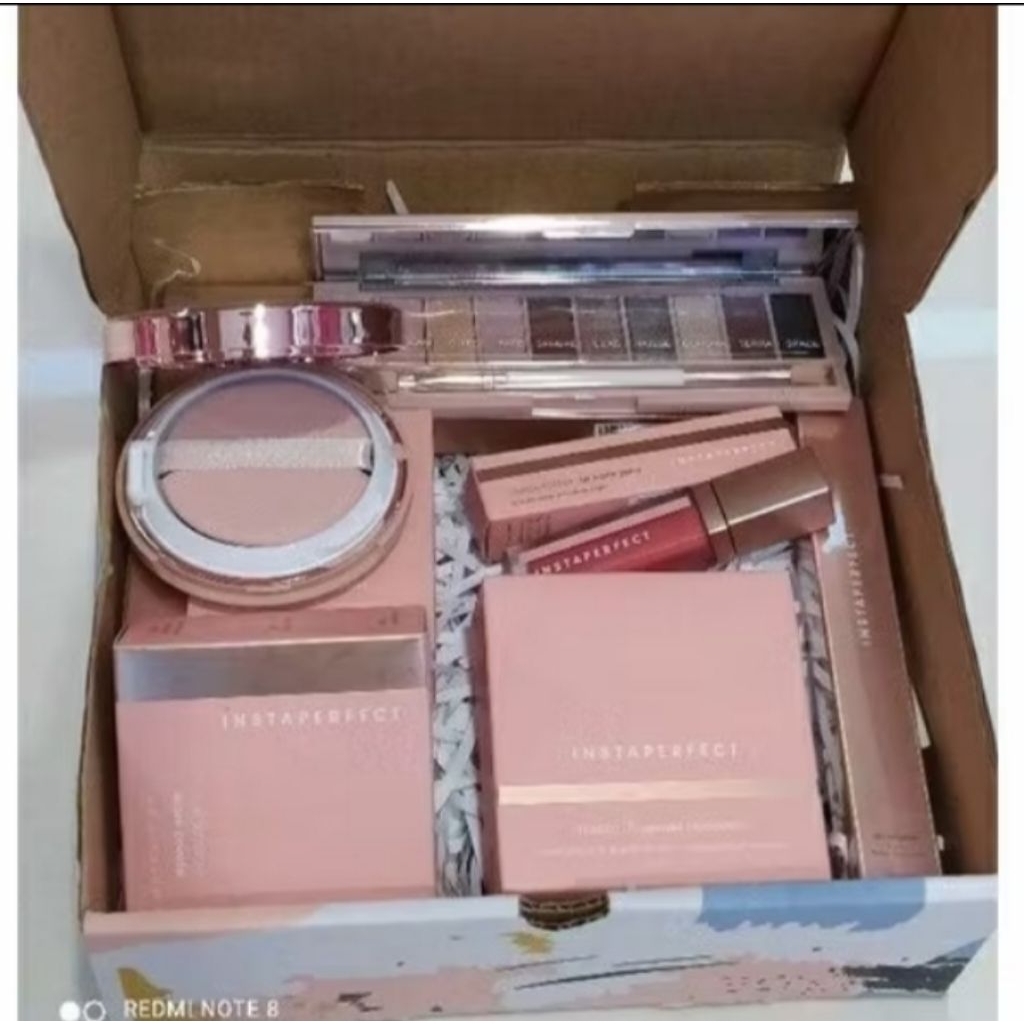 Paket seserahan Instaperfect by Wardah