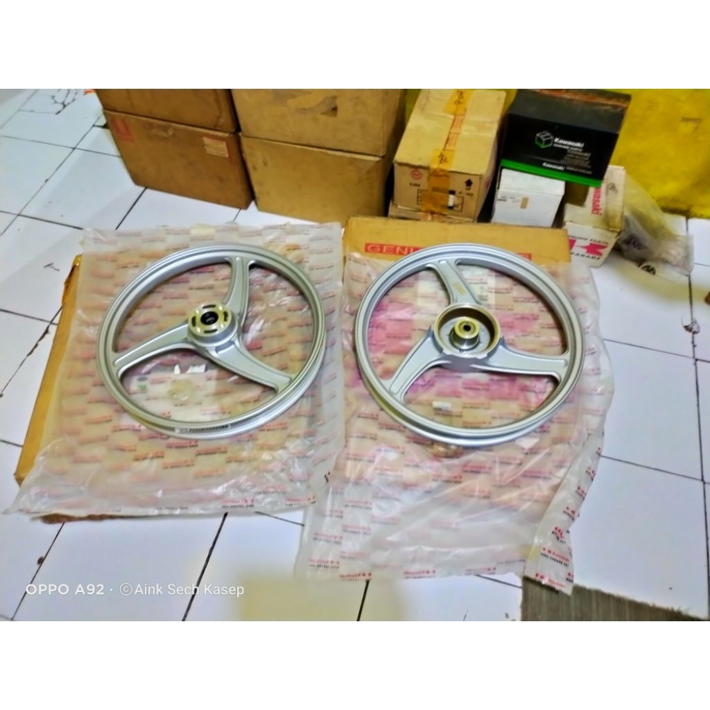 velg racing kaze r vr depan belakang silver
