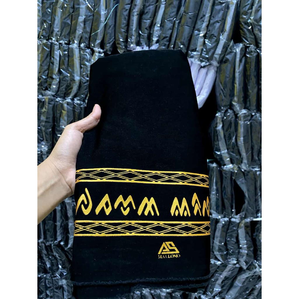 sarung toraja / bugis lontara hitam