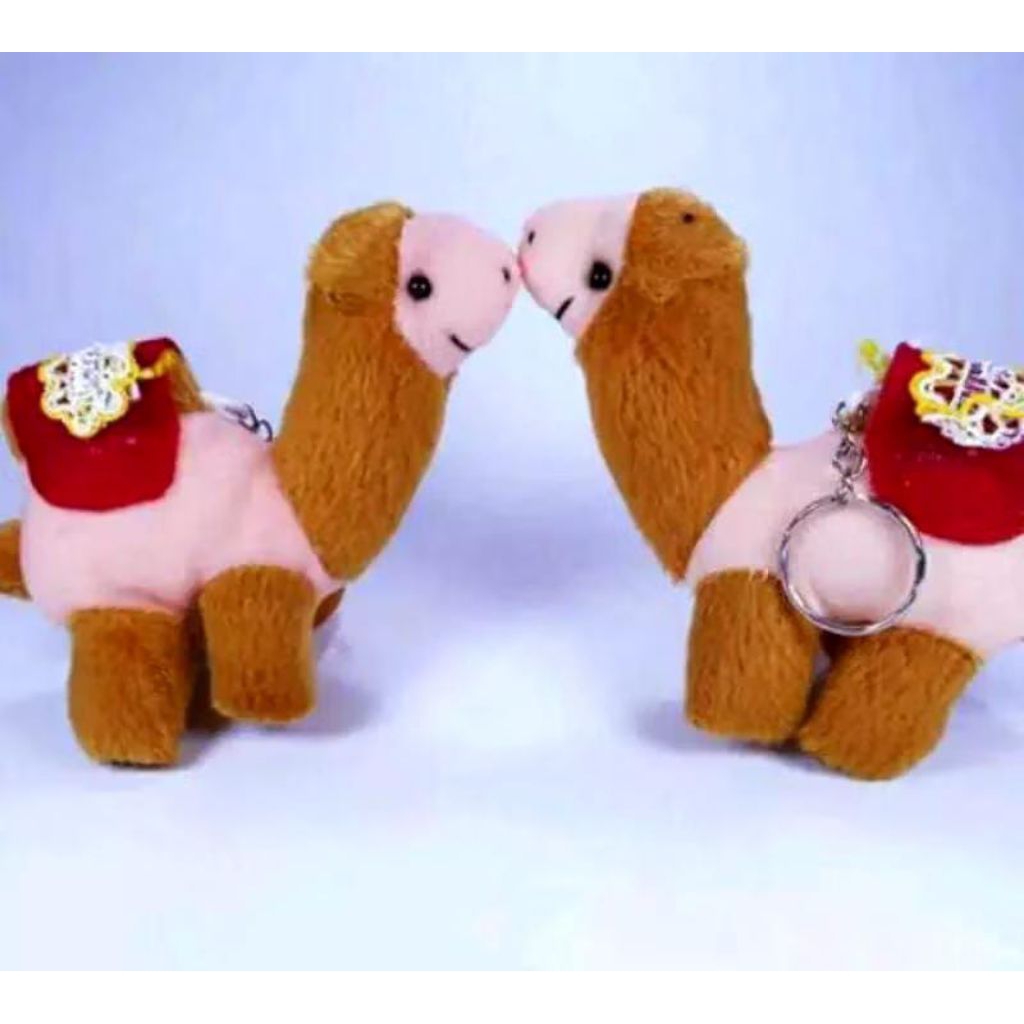 GANTUNGAN KUNCI UNTA ARAB