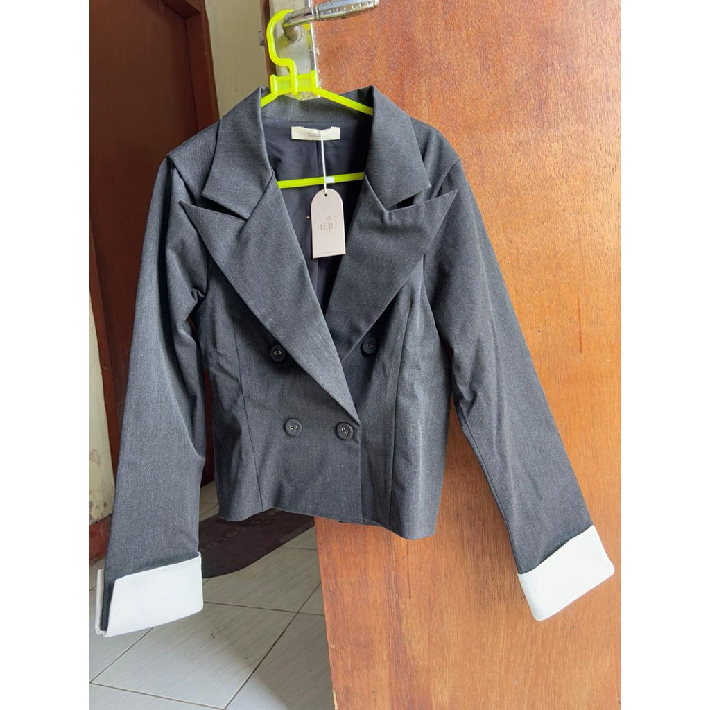 HER APPAREL - GANGWON BLAZER WITH TAG Defect Item