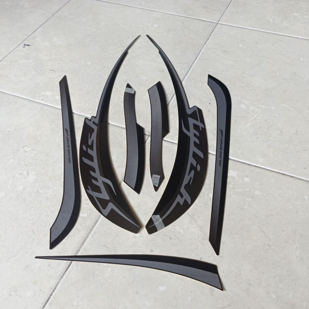 striping stiker les body Honda Scoopy stylish 2019 bahan original kurang bagian depan kanan dan keci