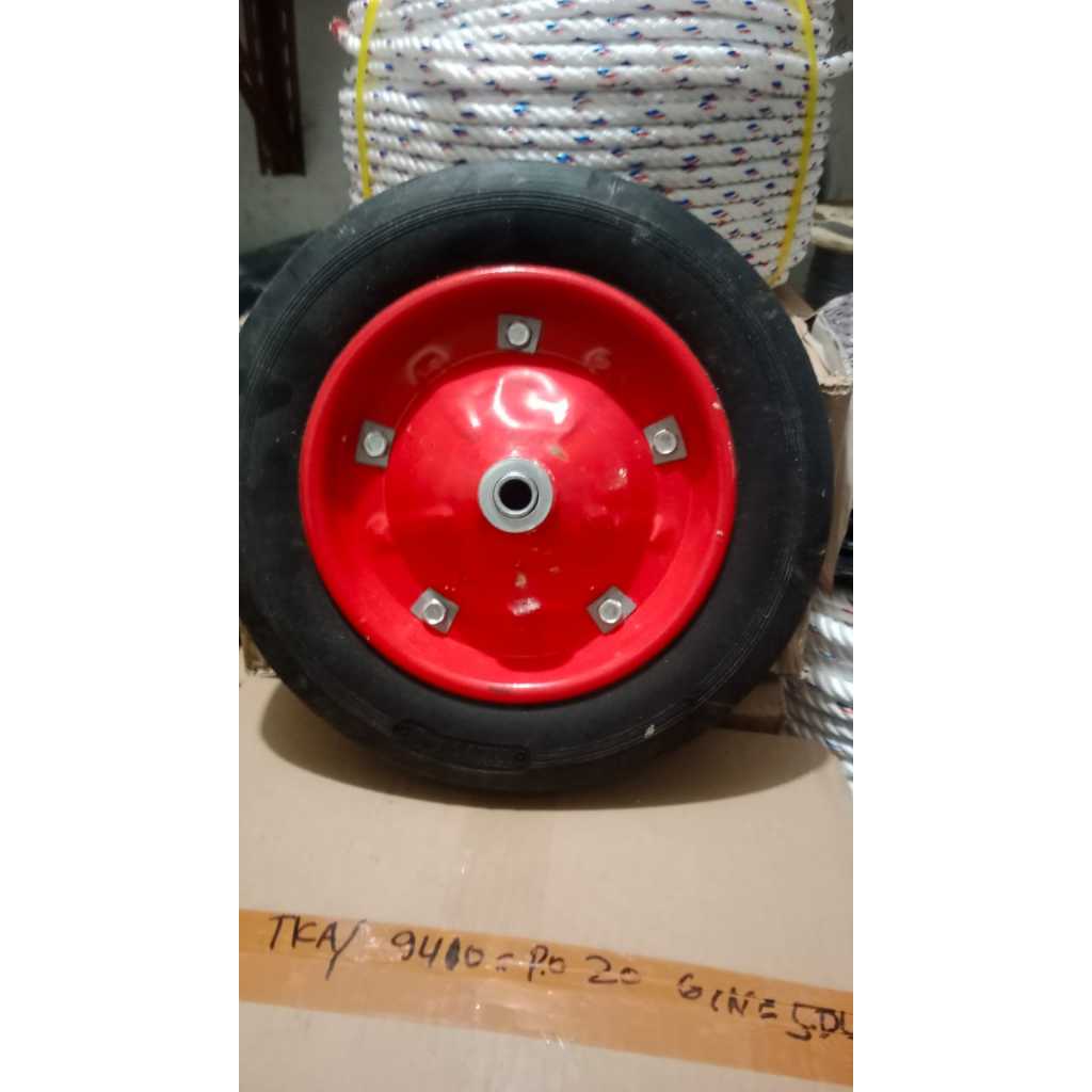 Ban padat / ban mati gerobak / ban angkong mati/ roda gerobak