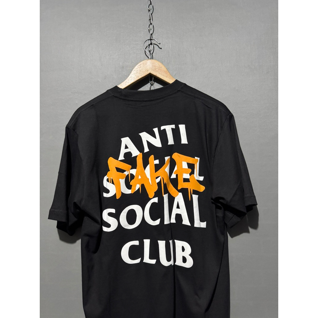 ANTI FAKE SOCIAL SOCIAL CLUB SECOND USED