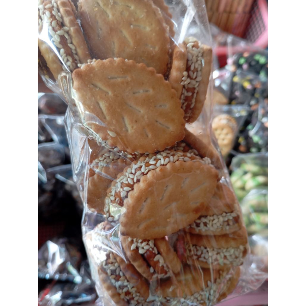

BISKUIT MARIE WIJEN DAUN SUSU KUR BISCUIT MARI MANISSUPER PREMIUM SUPER RENYAH ENAK BANGET ORIGINAL ENAK RENYAH SUPER ENAK BANGET CEMAL CEMIL CRISPY STOK SELALU TERBARU TERLARIS CAMILAN Camilan Super Quality Enak TOP premium enak