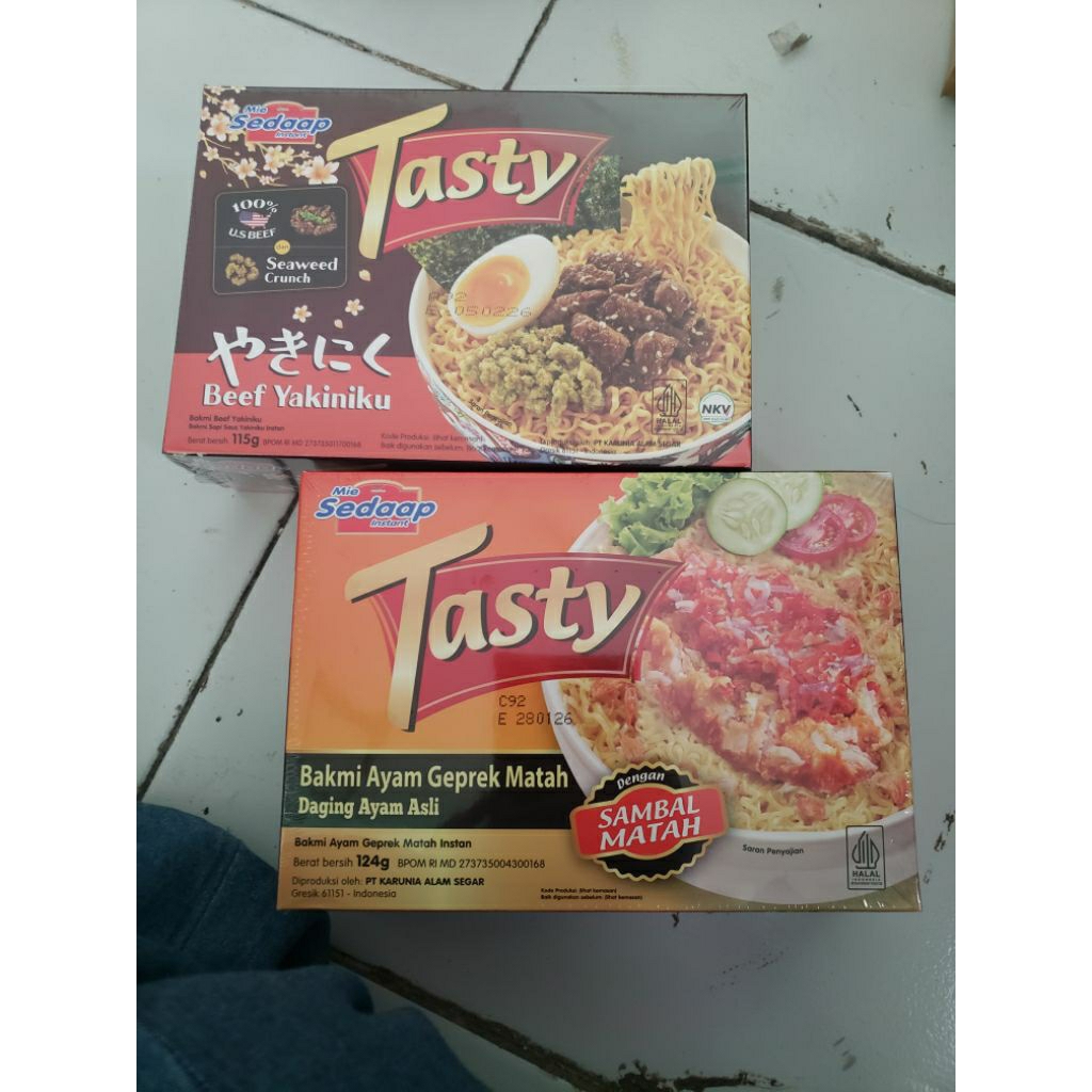 

Mie Sedaap tasty bakmie ayam geprek matah