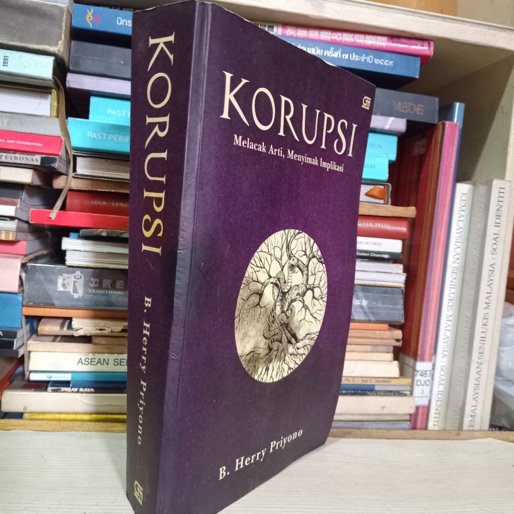 buku korupsi melacak arti menyimak implikasi