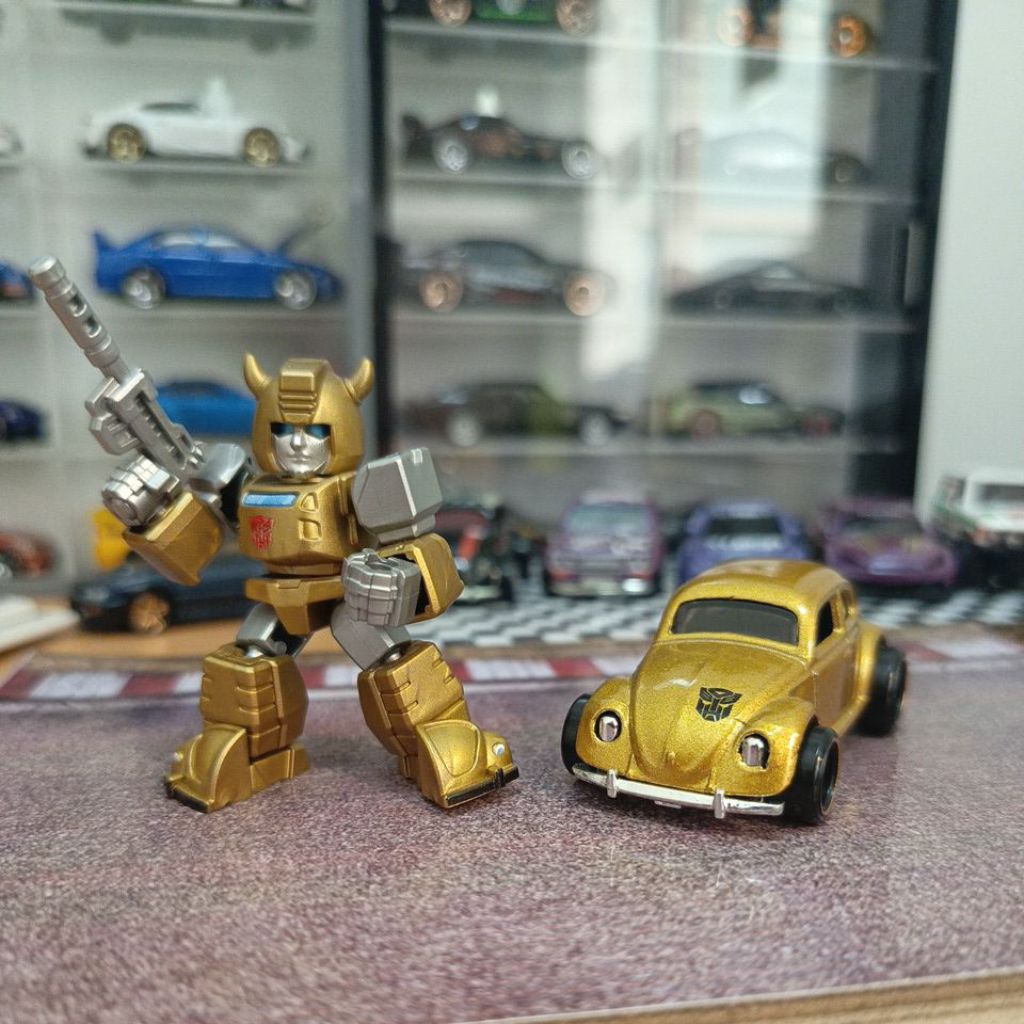hot wheels Bumblebee & Blokees