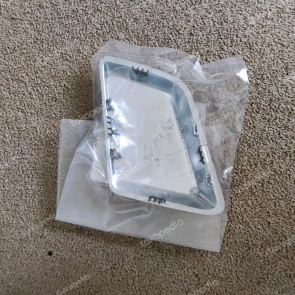 Tutup Peugeot Django Master Rem Original