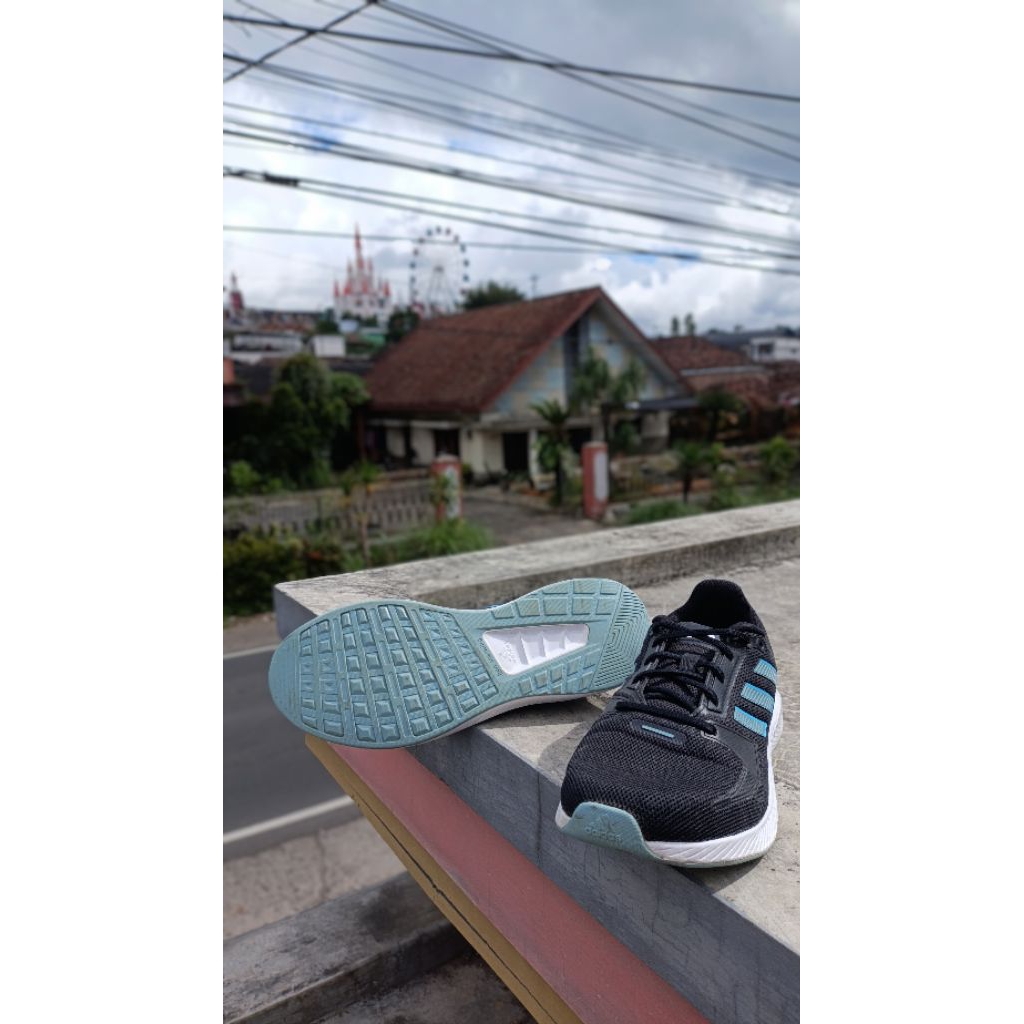 sepatu adidas original running