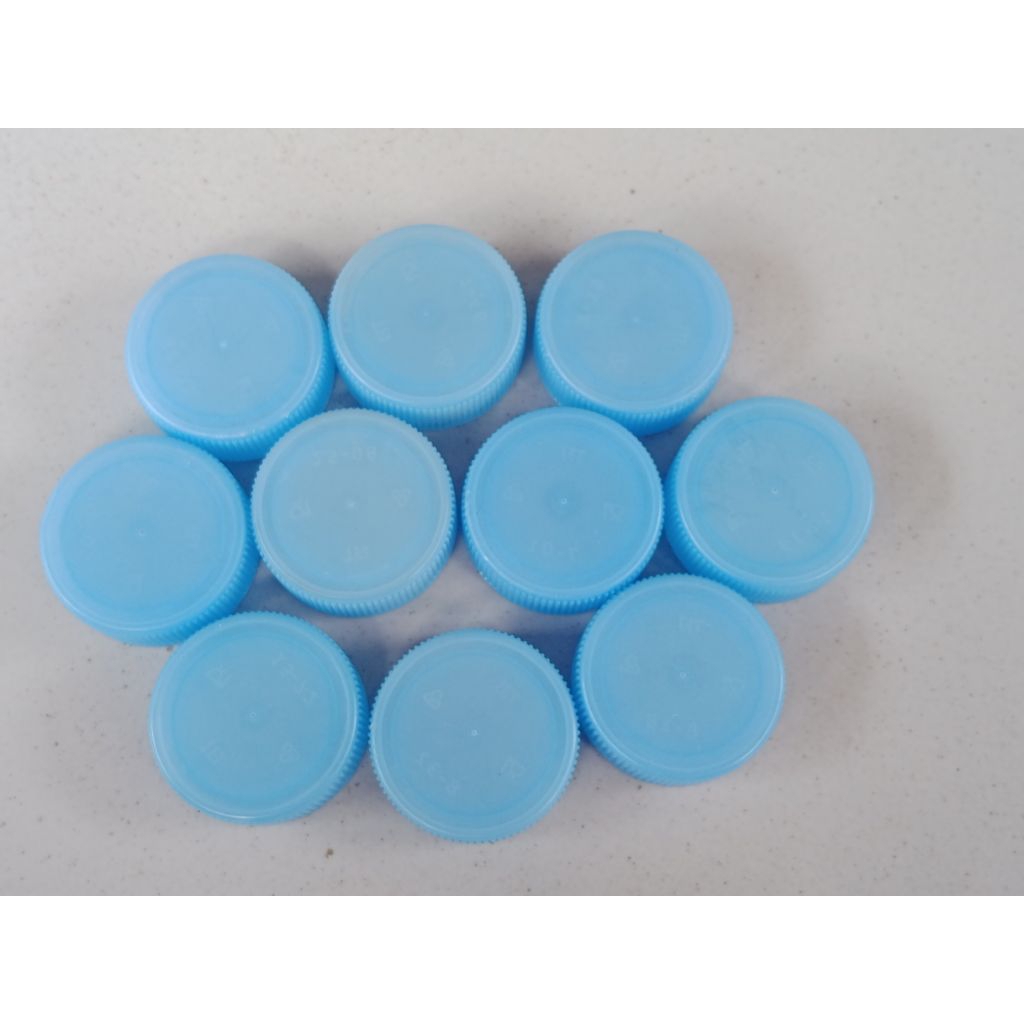 Tutup botol bekas biru le minerale (50pcs)